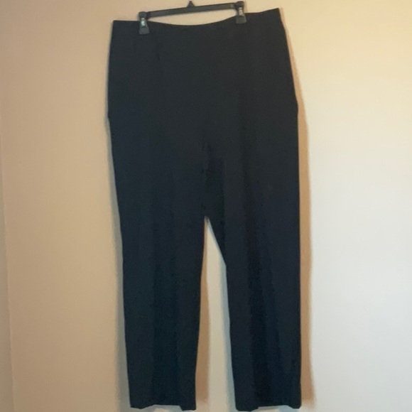 Lands’ End 2 Pocket Yoga Wideleg Pull On Pants Size 14-16 Black - Picture 1 of 10